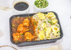 Egg Fried Rice With Chicken Manchurian Gravy