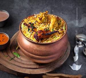 Chickenn Tikka Hyderabadi Dum Biriyani