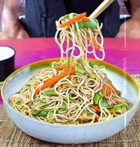 Veg Hakka Noodles