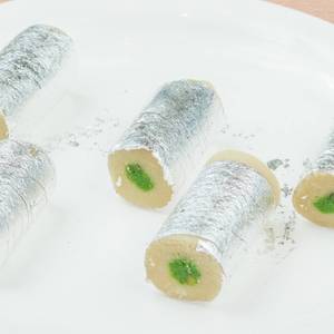 Kaju pista roll [5 pieces]