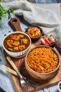 Schezwan Rice + Paneer Chilli Gravy