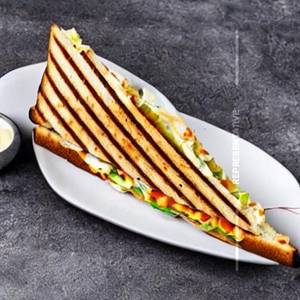 Veg Mayo Grilled Sandwich