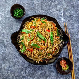 Veg Hakka Noodles