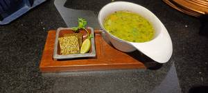 Nimbu Dhaniya Shorba With Kothimbir Wadi