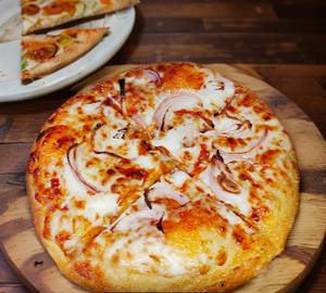 Onion Pizza
