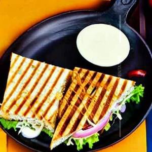 Paneer Tikka Porotta Sandwich