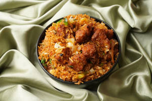 Rice With Manchurian ( 650 grams )