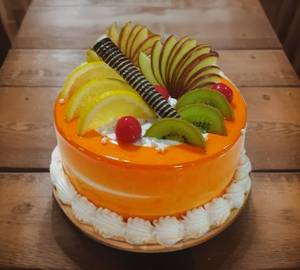 Fresh fruit cake