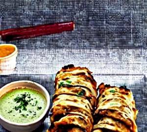 Fried Chicken Parotta Roll