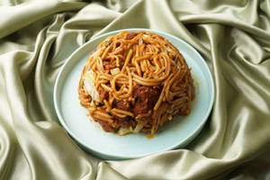 Noodle With Manchurian ( 650 Grams)