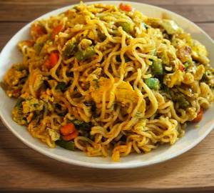 Egg Maggi (Serves 1)