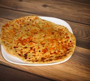 Aloo Paratha{1 Pcs}with pickle achar