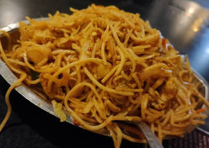 Chicken Schezwan Noodles
