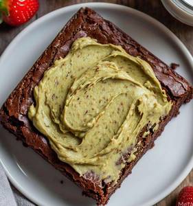 Walnut Brownie Kunafa Pista Spread