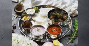 Kale Chicken Sukka Thali