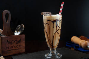 Kit Kat Shake
