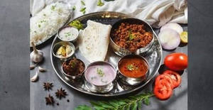 Chicken Kheema Thali