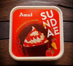 Strawberry & Cheese Tub (1Liter)