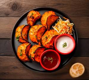 Chicken Tandoori Momos [8 Pieces]