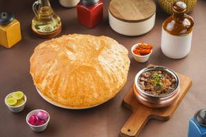 Chole Bhature [ 1 Bhature ]