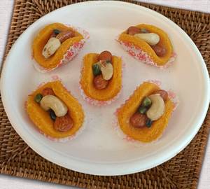 Kesariya dry fruit bake [5 pieces]