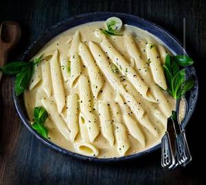 White Souce Pasta