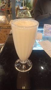 Almond Banana Shake