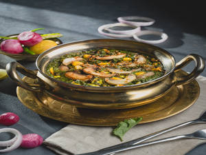 Palak Chironji & Mushroom Tadka