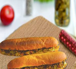 Paneer Hot Dog
