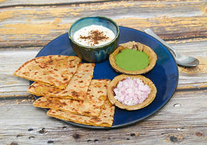 Aloo Pyaz Parantha