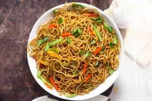 Veg Hakka Noodles