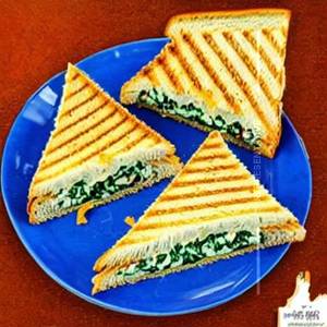 Spinach Cheese Sandwich
