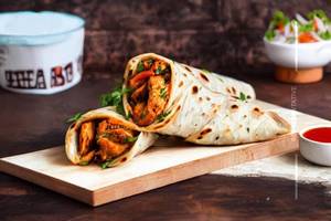 Schezwan Chicken Roll 