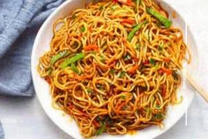 Veg chilly garlic noodles