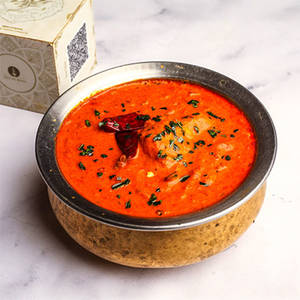 Nalukettu Kozhi Curry