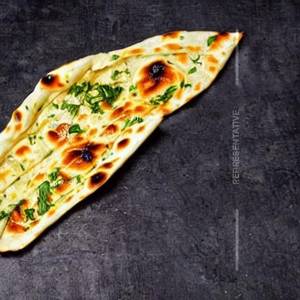 Special Cheese Garlic Naan 