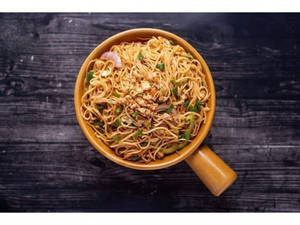 Ginger Garlic Veg Noodles