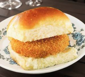 Crispy vada  pav [1 piece]