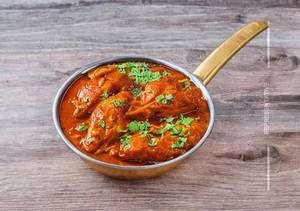 Boneless Chicken Do Pyaza