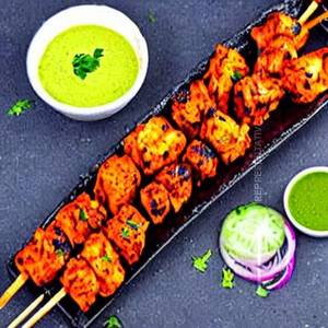 Mari Maska Tikka