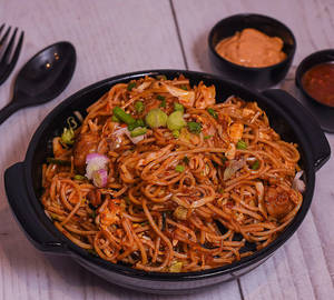 Schezwan Egg Noodles