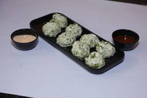 Veg Afghani Momos [8 Pcs]