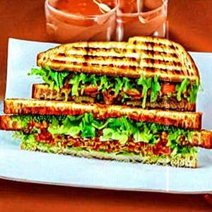 Paneer Makhani Sandwich