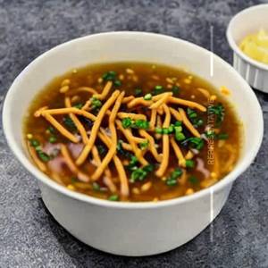 Fried Noodkes Soup