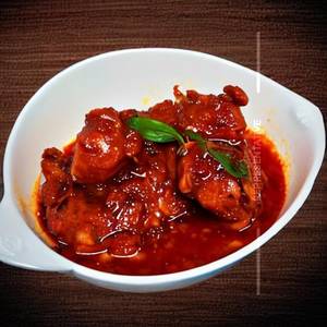 Chicken Cooked in Choice Of Your Sauce Chilli