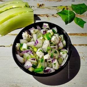Onion salad
