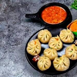 Butter Garlic Tossed Momo Veg
