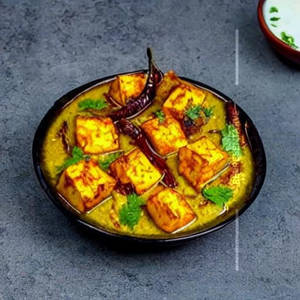 Paneer Dum Ki Kali Mirl