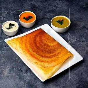 Egg butter masala dosa