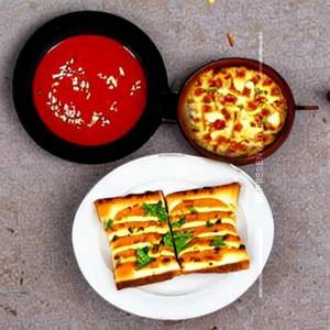 Makhni Paneer Garlic Bread